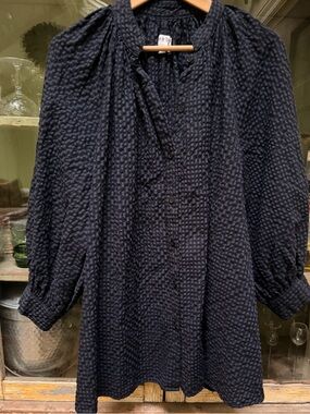 esby apparel LIZA top in textured gingham